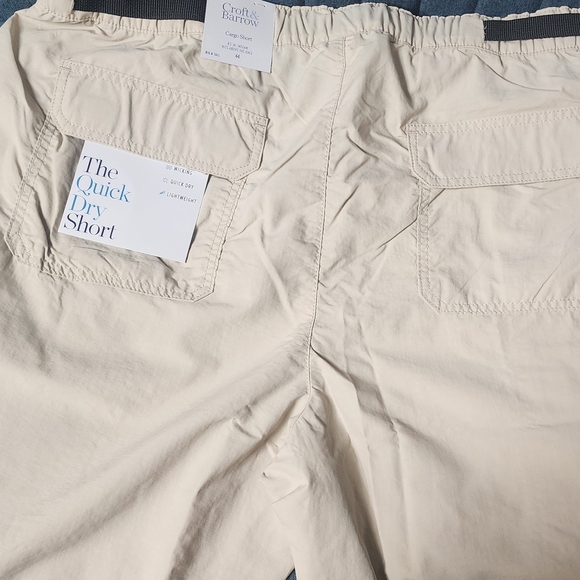 Croft & Barrow Cream Cargo Shorts Lightweight Adjustable - Picture 4 of 4